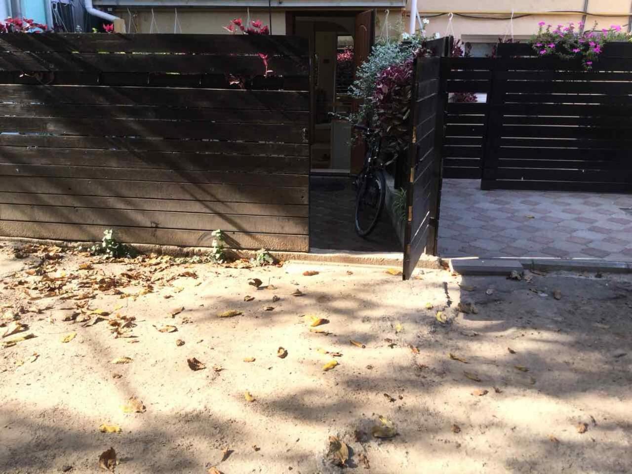 Appartamento Дворик На Жуковского Odessa Esterno foto